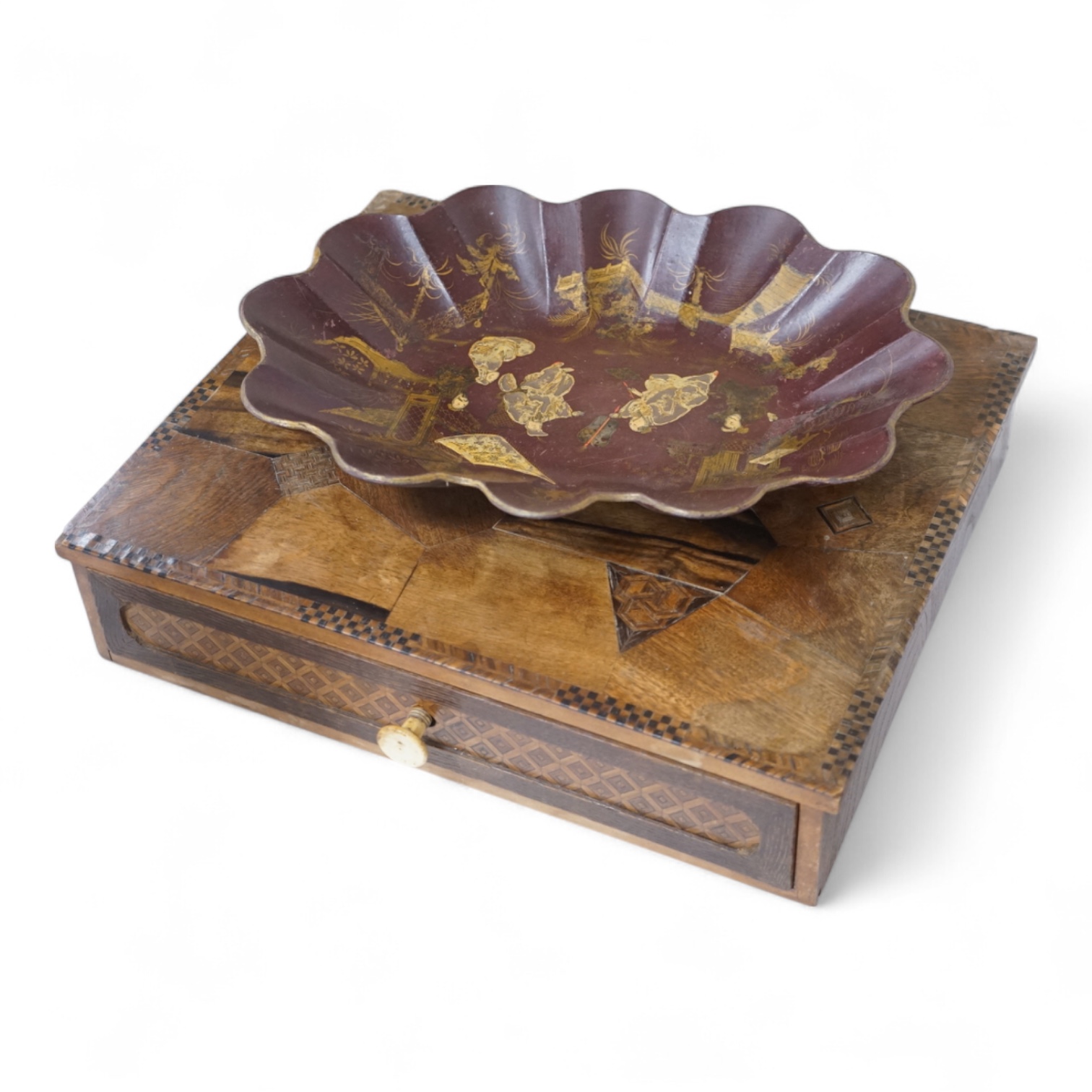 A Japanese Hakone ware inlaid wood box and a papier-mâché tray, largest 39cm wide